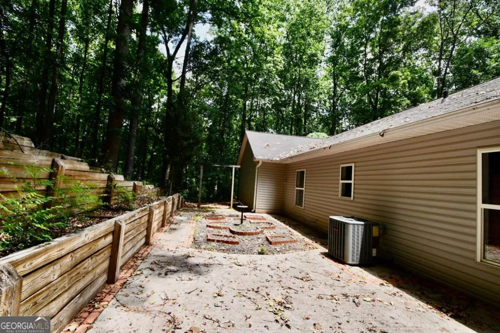 257 Lake Place DR Lavonia, GA 30553