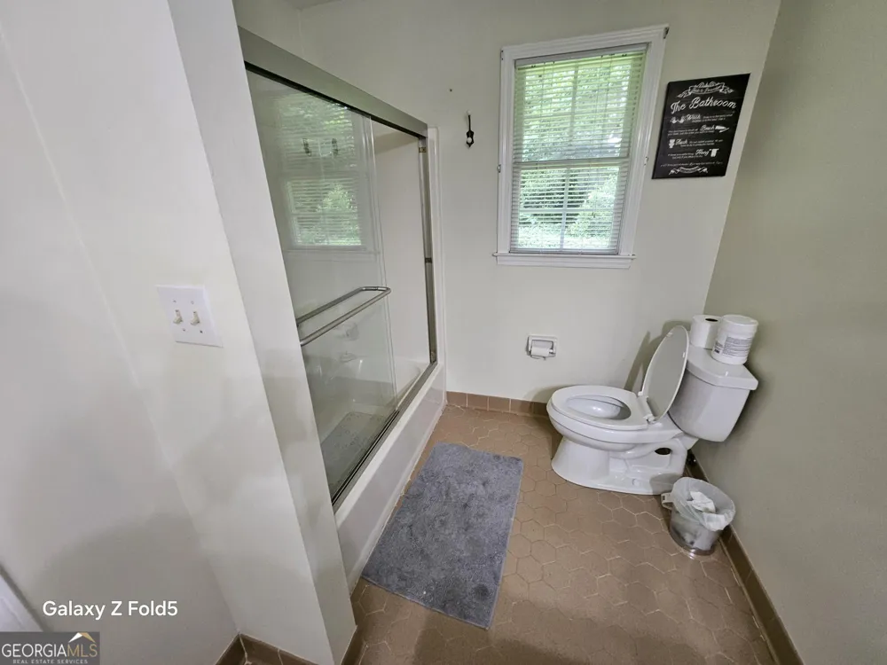 49 Cook LN Stockbridge, GA 30281