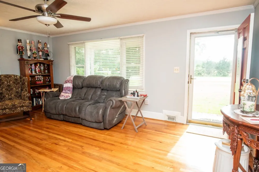 335 Robert Hardeman RD Winterville, GA 30683