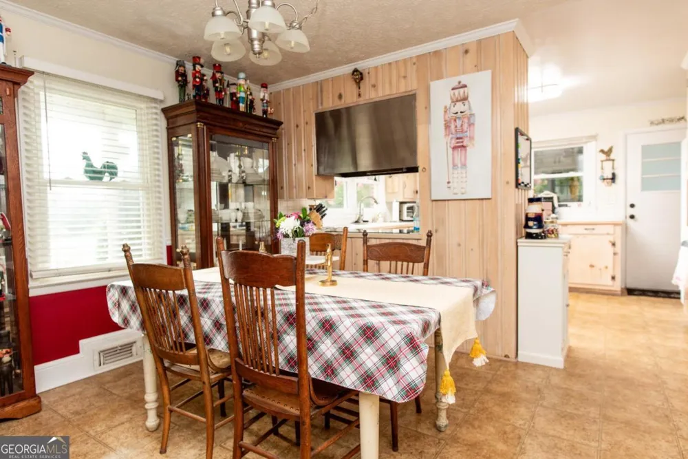 335 Robert Hardeman RD Winterville, GA 30683