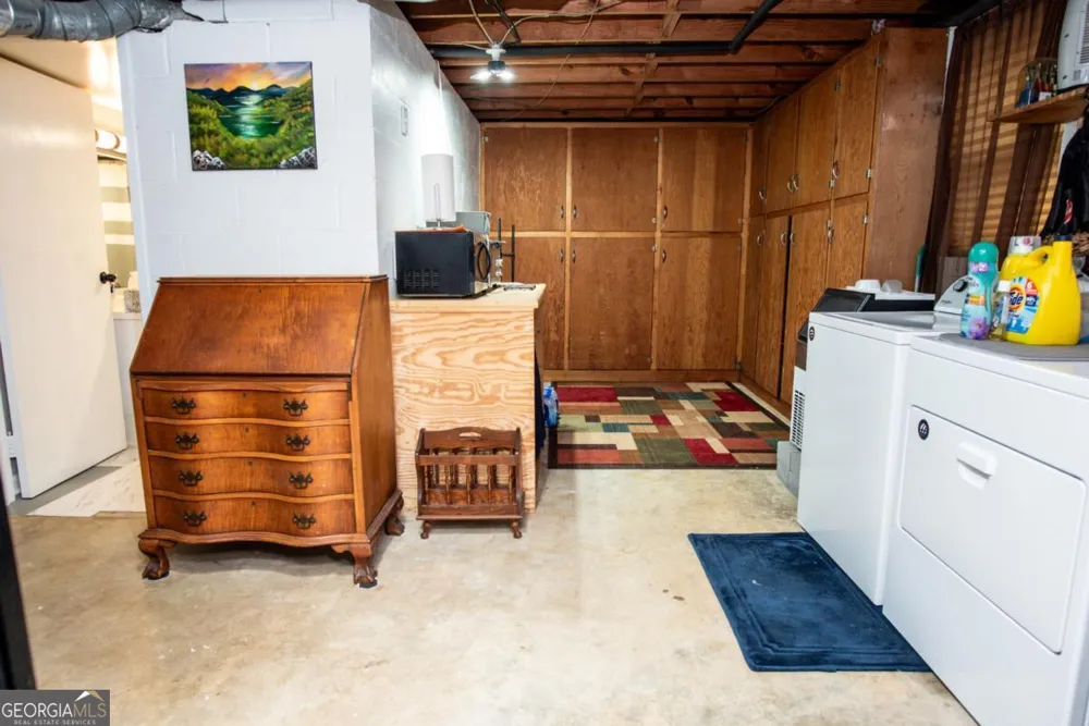 335 Robert Hardeman RD Winterville, GA 30683