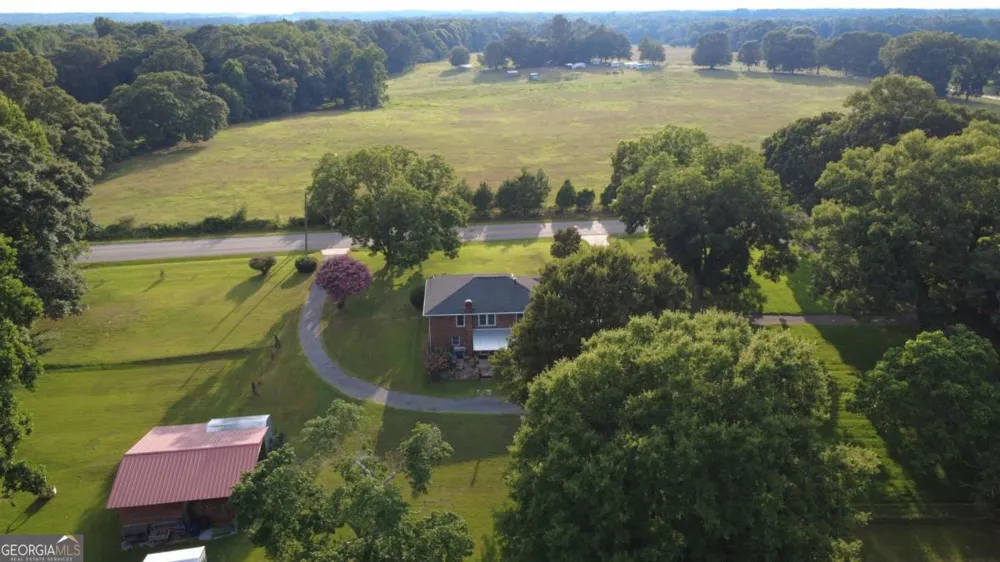 335 Robert Hardeman RD Winterville, GA 30683