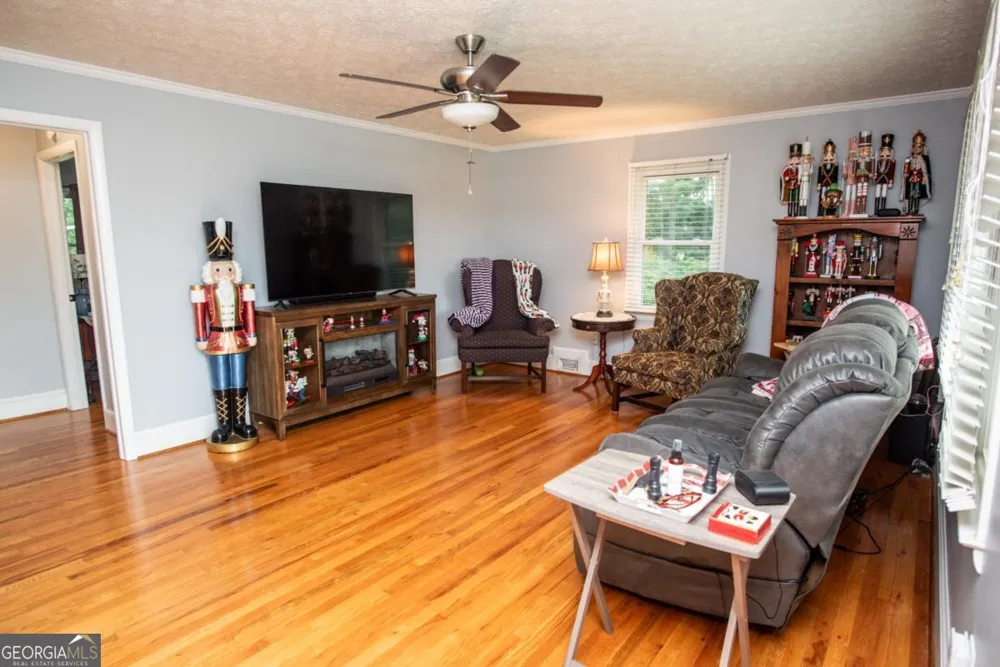 335 Robert Hardeman RD Winterville, GA 30683
