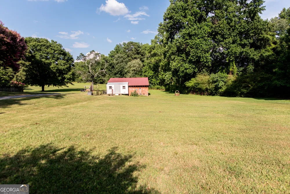335 Robert Hardeman RD Winterville, GA 30683