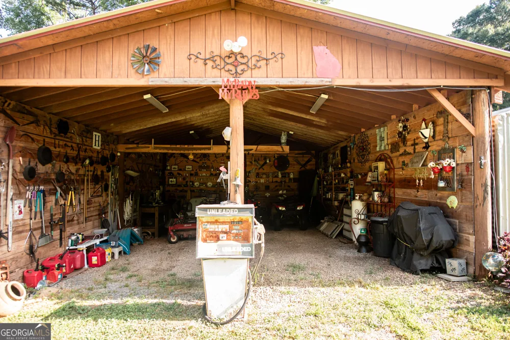 335 Robert Hardeman RD Winterville, GA 30683