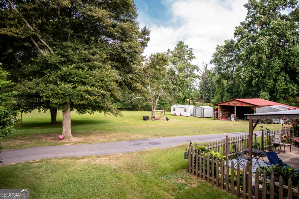 335 Robert Hardeman RD Winterville, GA 30683