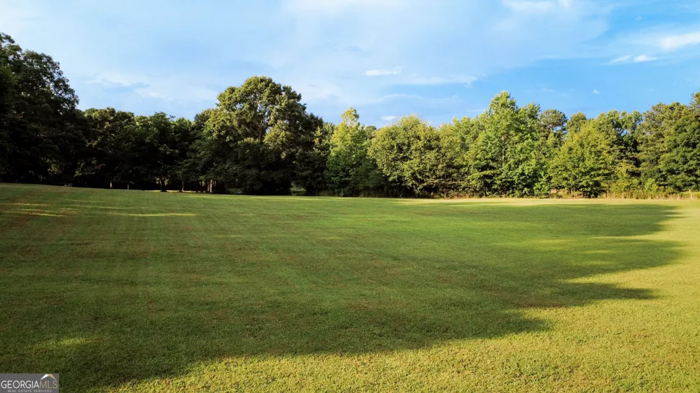335 Robert Hardeman RD Winterville, GA 30683