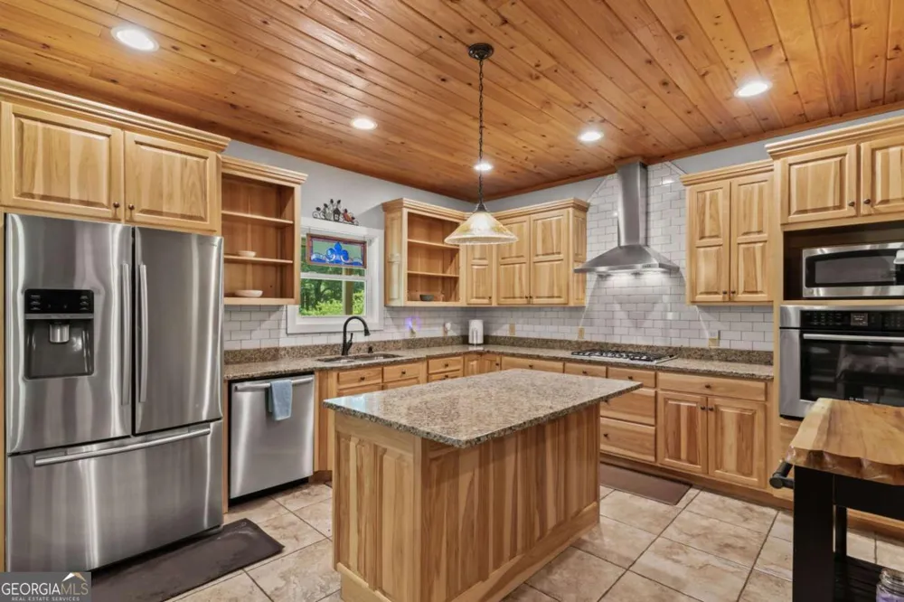 5516 Highway 30 Benton, TN 30701