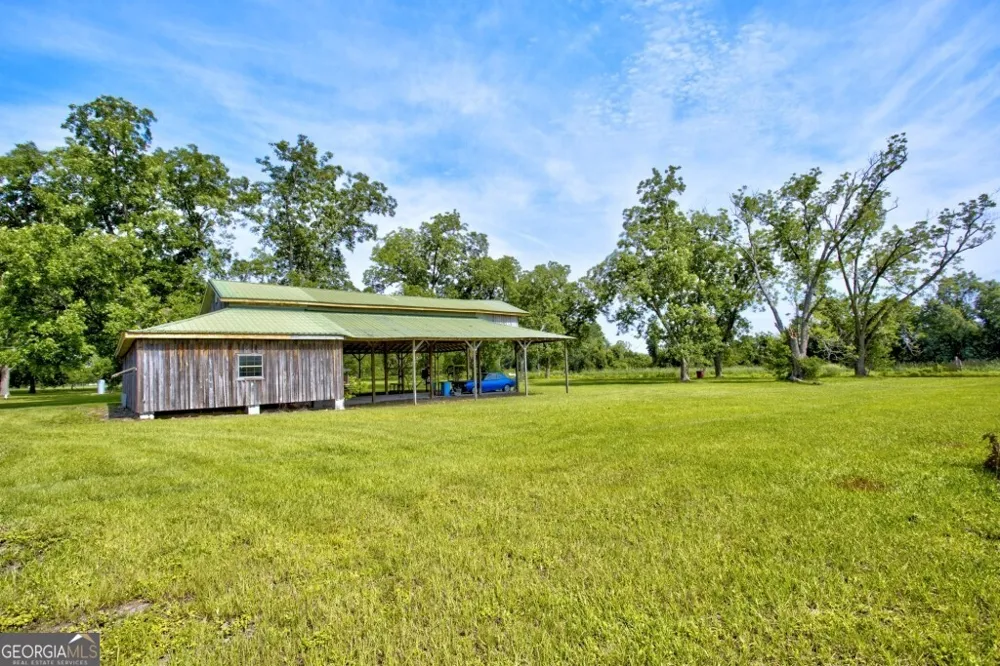 1034 Cecil Tyre RD Bristol, GA 31518