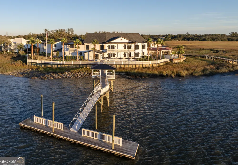 316 Yacht Club Lane St. Simons, GA 31522