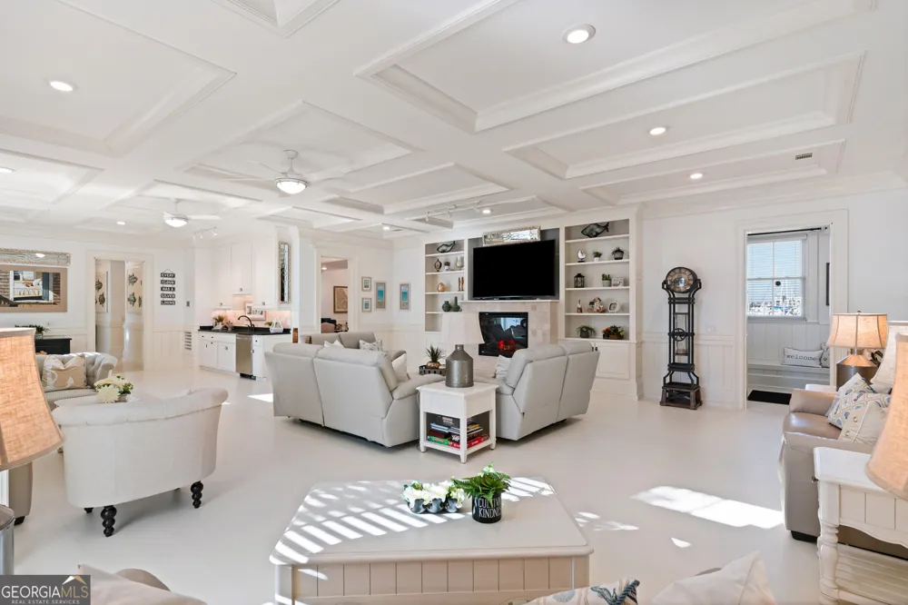 316 Yacht Club Lane St. Simons, GA 31522