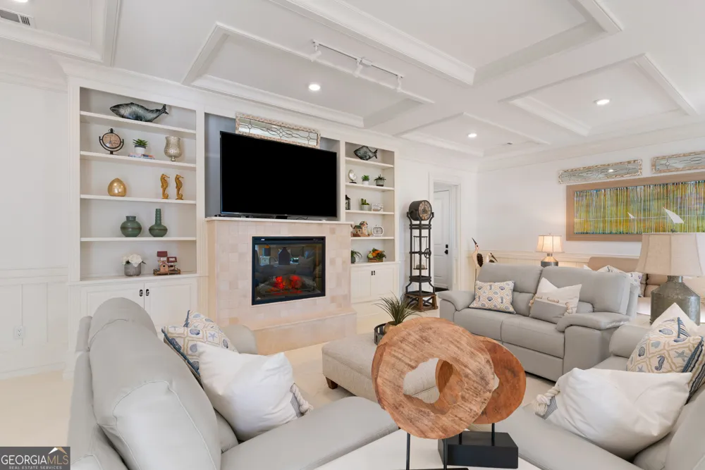 316 Yacht Club Lane St. Simons, GA 31522