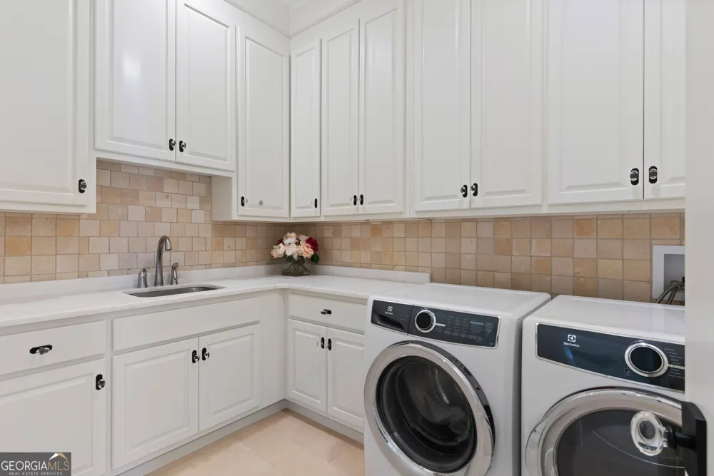 316 Yacht Club Lane St. Simons, GA 31522
