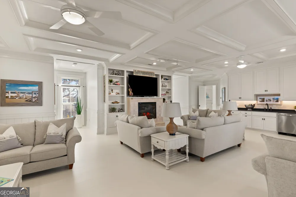 316 Yacht Club Lane St. Simons, GA 31522