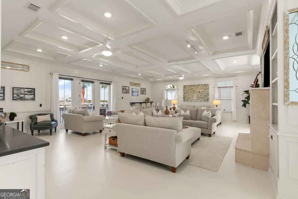 316 Yacht Club Lane St. Simons, GA 31522