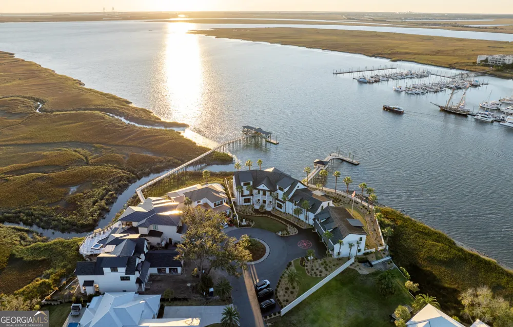 316 Yacht Club Lane St. Simons, GA 31522