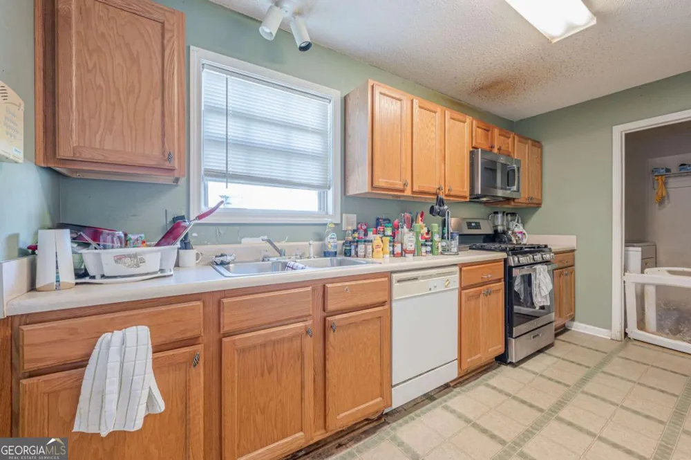 316 Greystone CIR Hiram, GA 30141