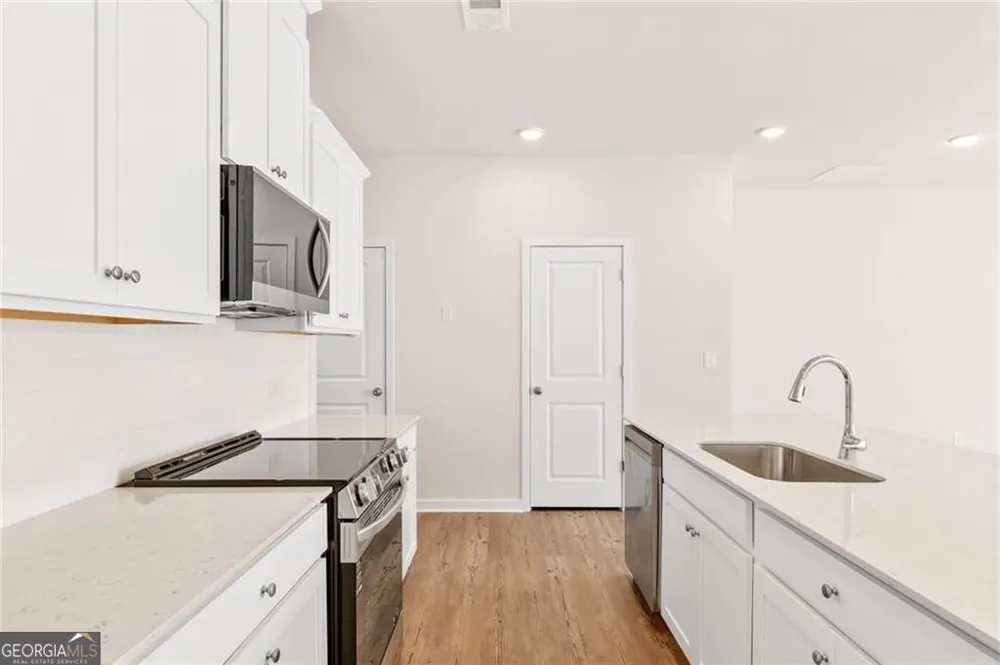 7497 Clover LN Flowery Branch, GA 30542