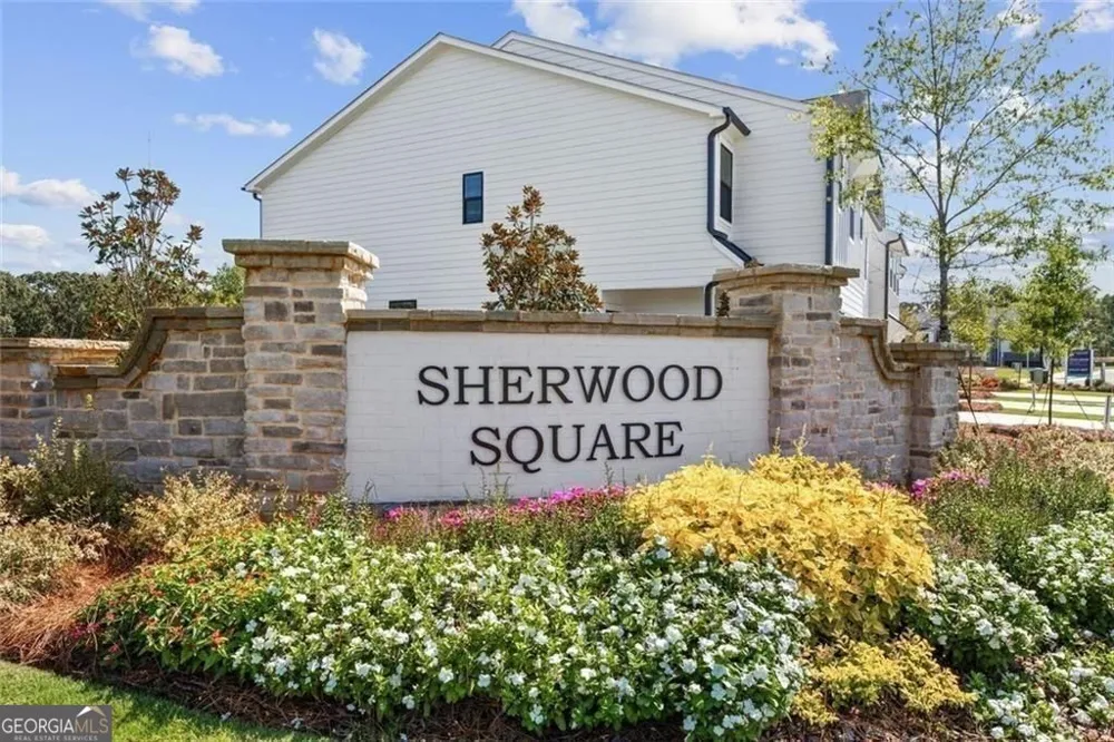 7481 Clover LN Flowery Branch, GA 30542