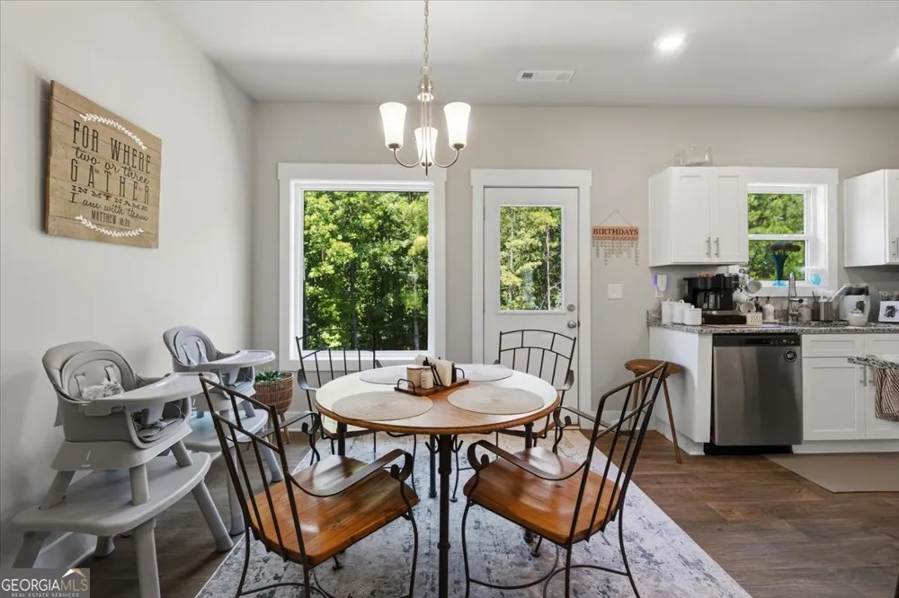 76 Wisteria LN Mansfield, GA 30055