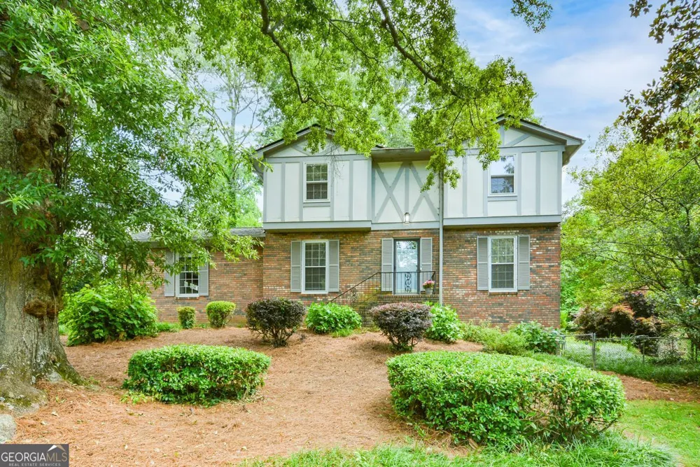 435 Stonebridge DR Roswell, GA 30075