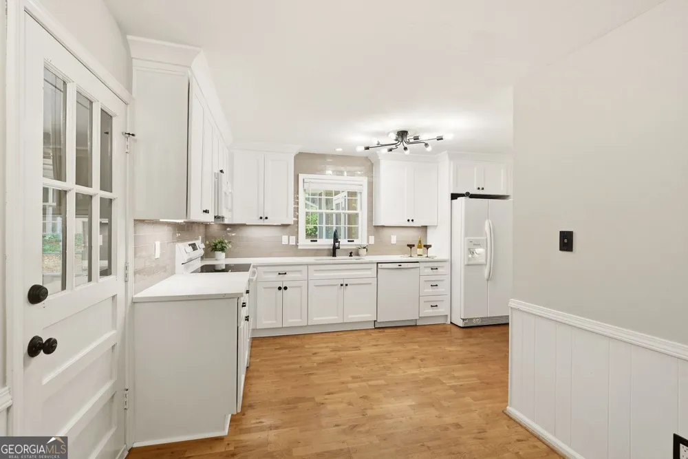 435 Stonebridge DR Roswell, GA 30075