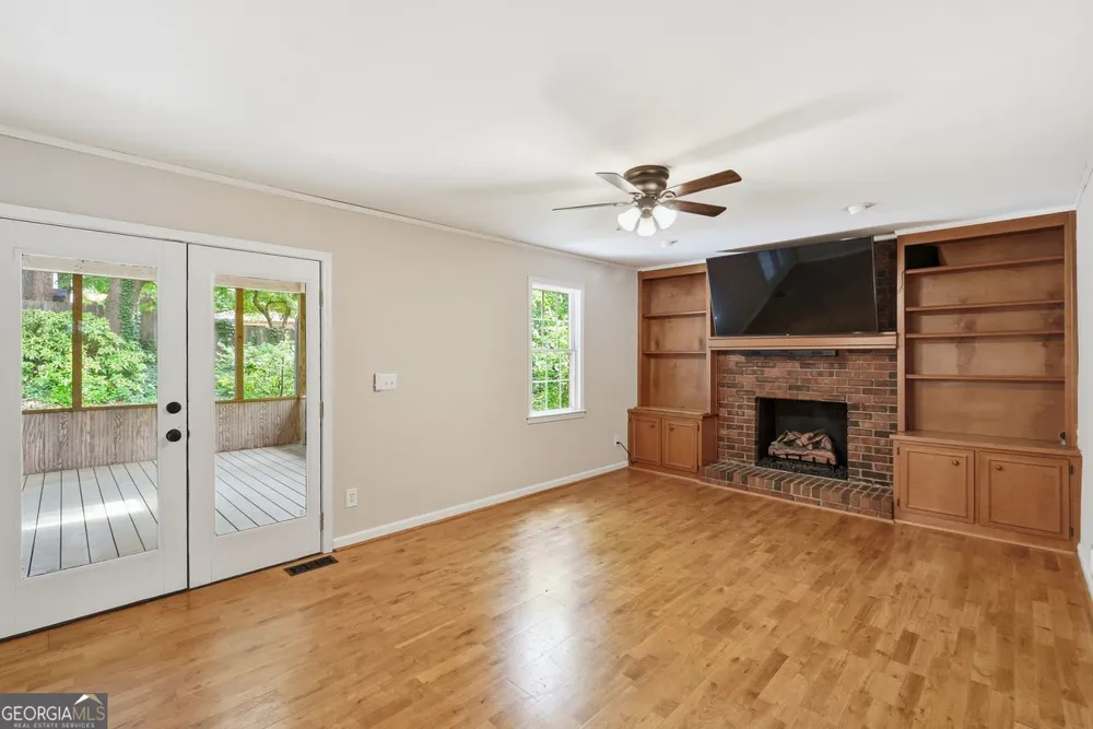 435 Stonebridge DR Roswell, GA 30075