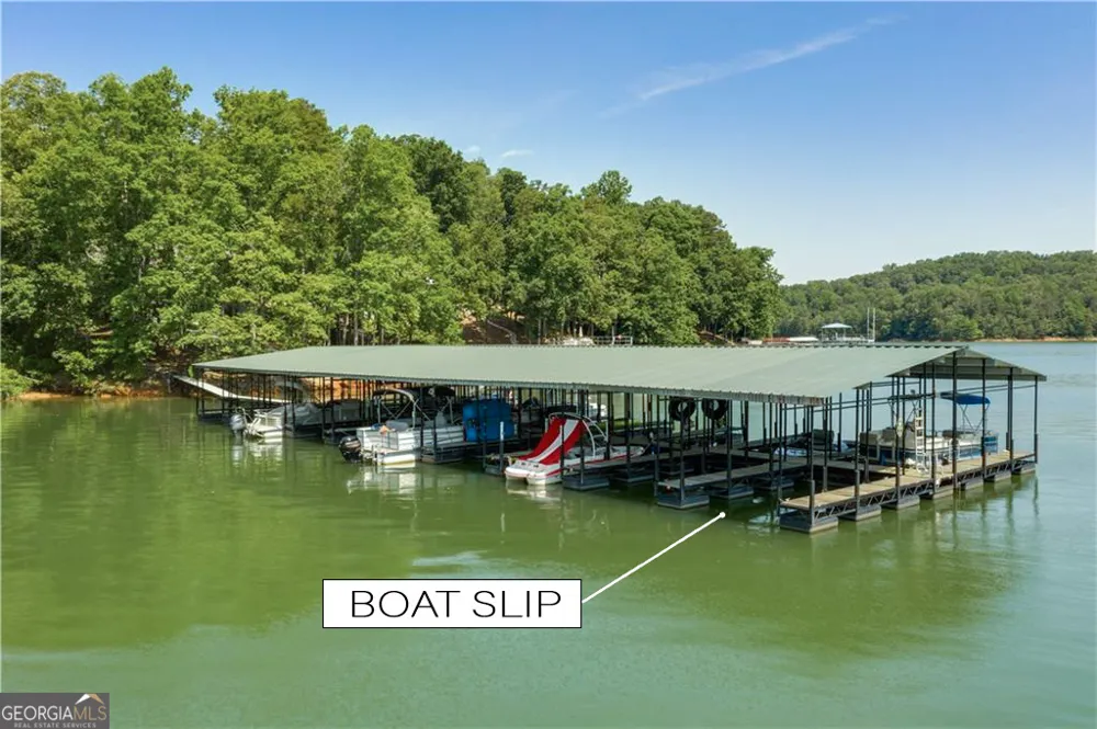 218 Riverlake RD Fair Play, SC 29643