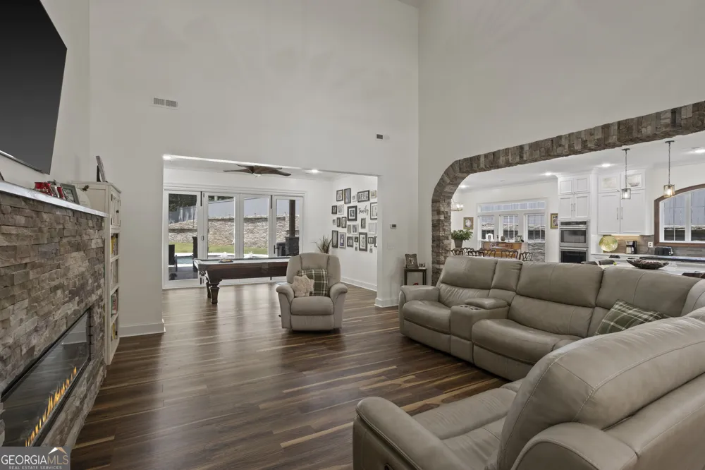 218 Riverlake RD Fair Play, SC 29643