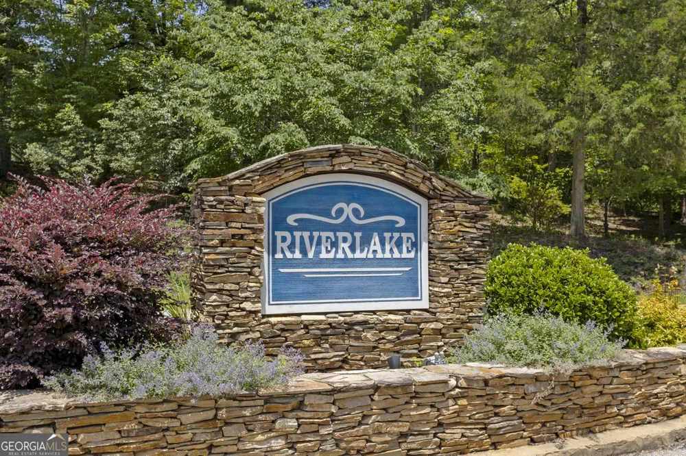 218 Riverlake RD Fair Play, SC 29643