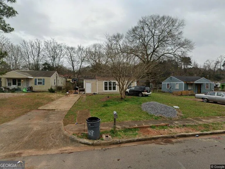 1933 Henry Crumpton DR SW Birmingham, AL 35211
