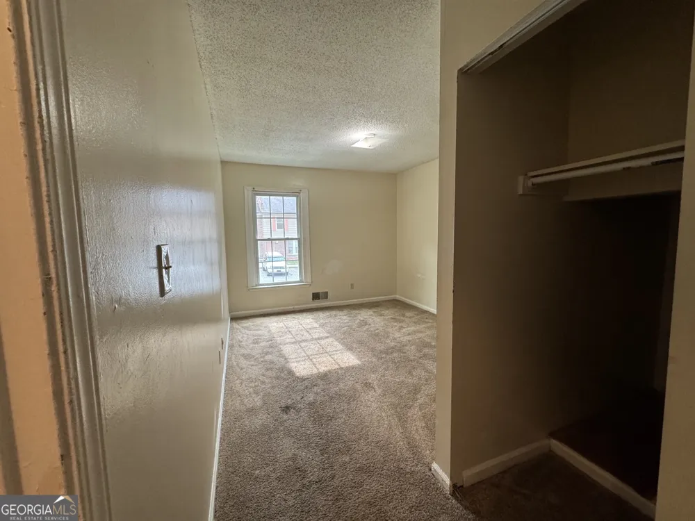 5140 High Point RD Union City, GA 30291