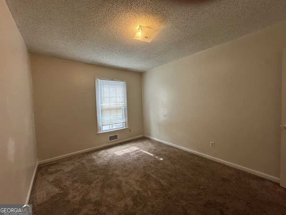 5140 High Point RD Union City, GA 30291
