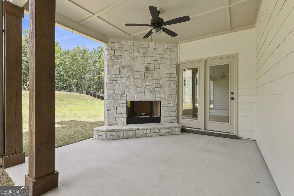 901 Stalling RD Senoia, GA 30276