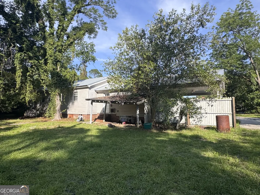 626 Sycamore ST Swainsboro, GA 30401