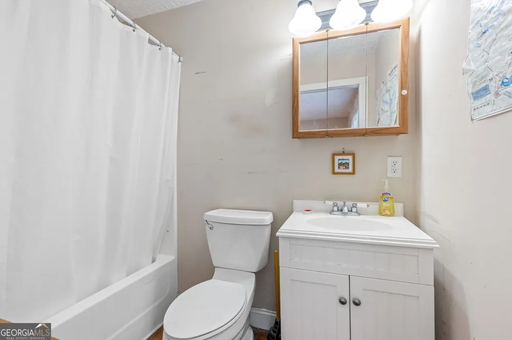 1774 Highway 17 Clarkesville, GA 30523
