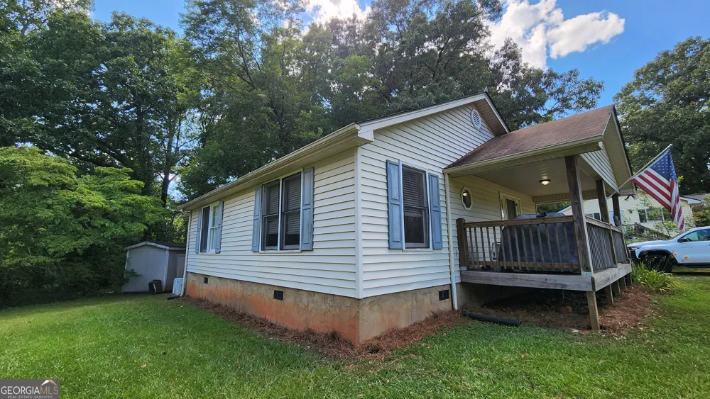 1774 Highway 17 Clarkesville, GA 30523