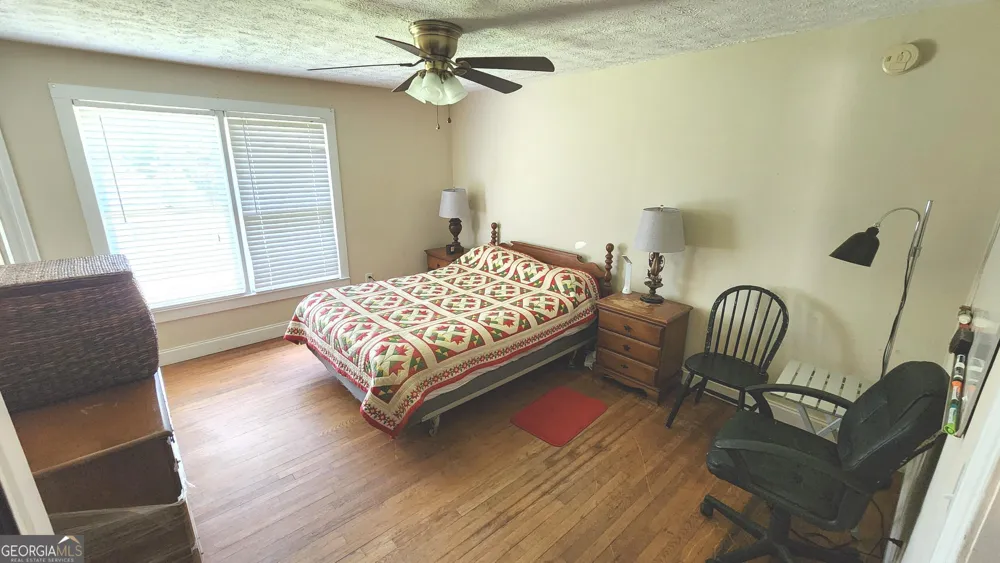 1774 Highway 17 Clarkesville, GA 30523