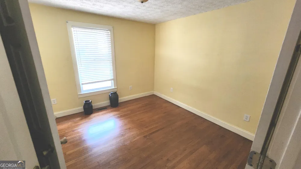 1774 Highway 17 Clarkesville, GA 30523