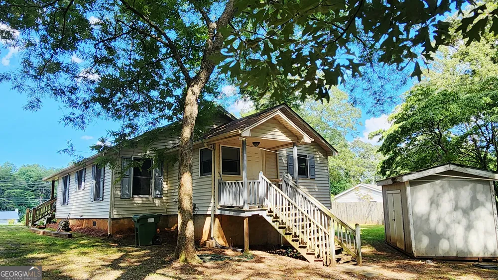 1774 Highway 17 Clarkesville, GA 30523