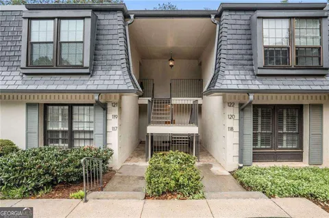 122 Maison PL NW