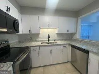 122 Maison PL NW Atlanta, GA 30327