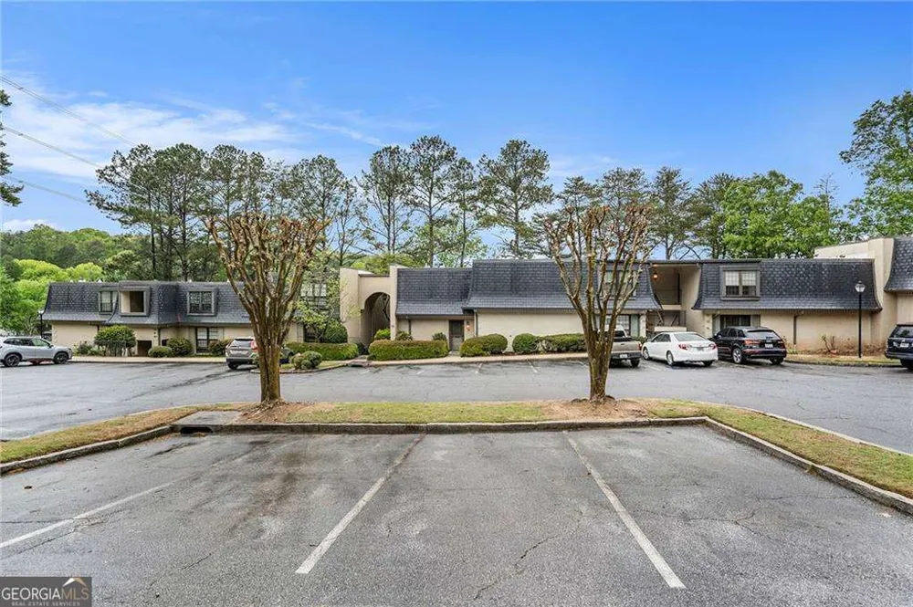 122 Maison PL NW Atlanta, GA 30327