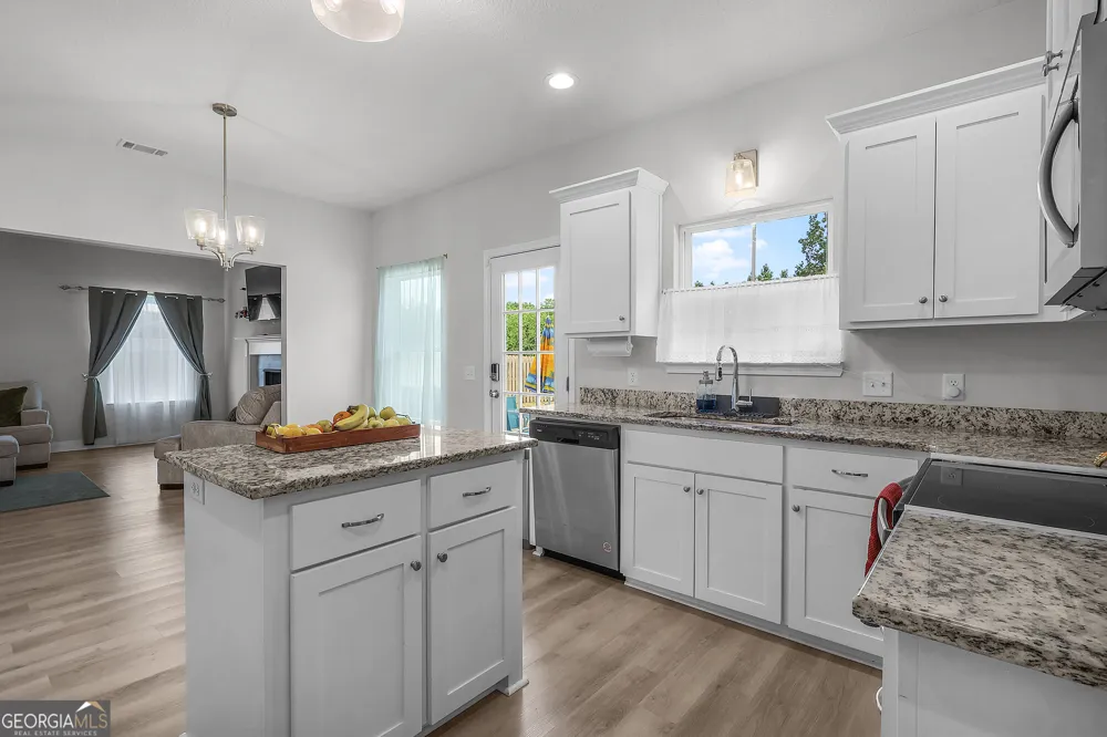 940 Meloney DR Hinesville, GA 31313