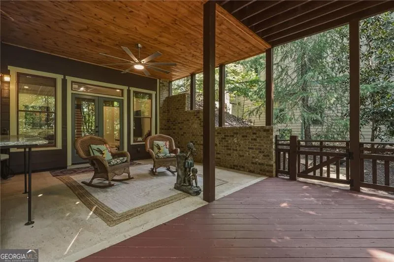 87 Choctaw RDG Big Canoe, GA 30143