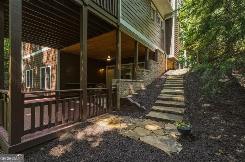 87 Choctaw RDG Big Canoe, GA 30143