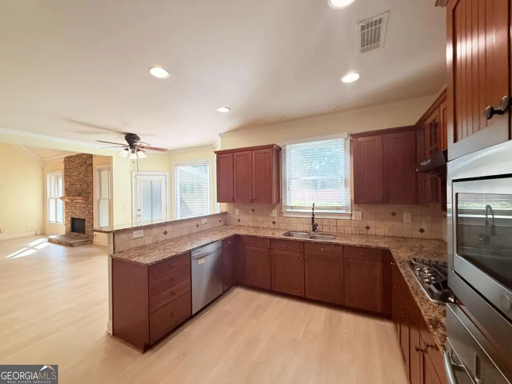 1753 Wheat Grass WAY Grayson, GA 30017