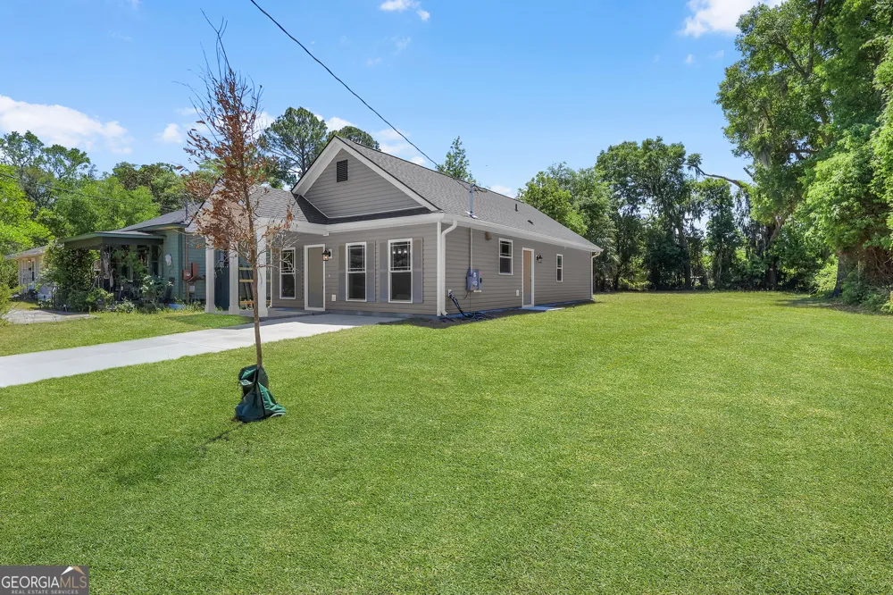 2235 Alaska ST Savannah, GA 31404