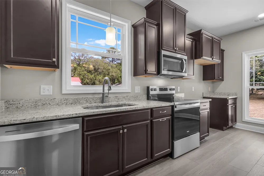 2235 Alaska ST Savannah, GA 31404