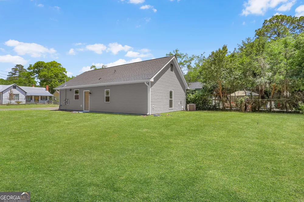 2235 Alaska ST Savannah, GA 31404